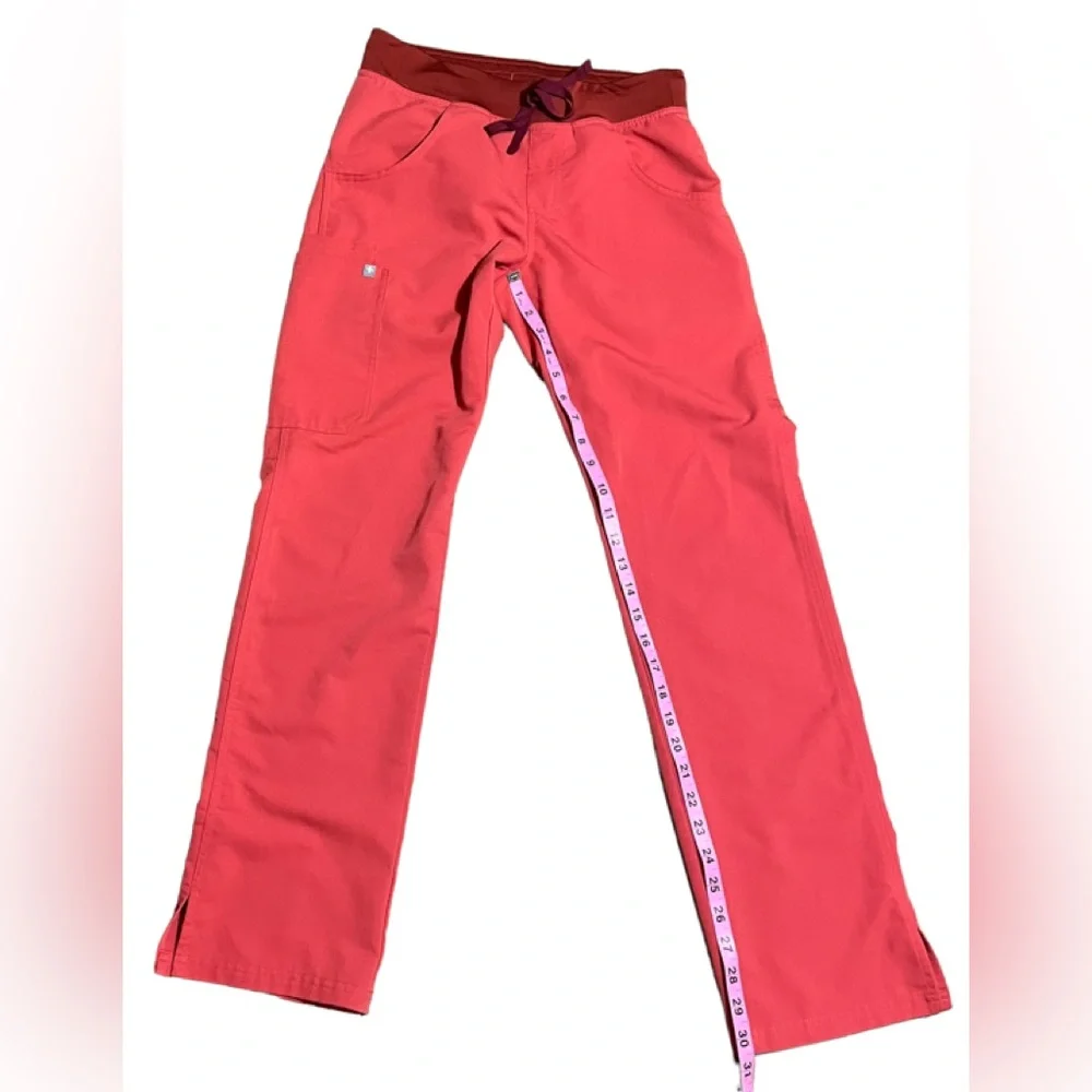 ❤️🧡 FIGS Kade™ Cargo Scrub Pants. XS. Limited edition color- Clay. EUC - Picture 6 of 16